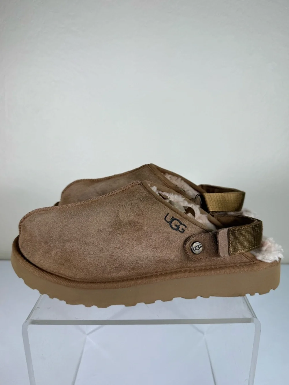 UGG Lanah Chestnut Suede Leather Platform Clogs Mules Fur Lined Slippers Size 9 - Picture 1 of 13